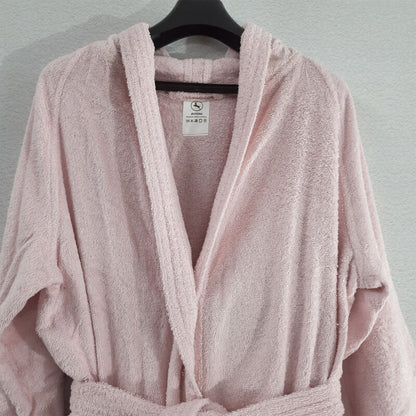 Loomkart Very Fine Export Quality Bath Robes in Pink With Hood in Avioni Zip-Packing Unisex