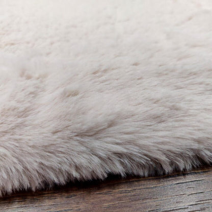 Loomkart – Avioni Ultra Soft Cozy Fluffy Faux White Fur Rug – White / Cream- Easily Hand Washable – Bedside/Hallway/Pooja Room- 60X150cm