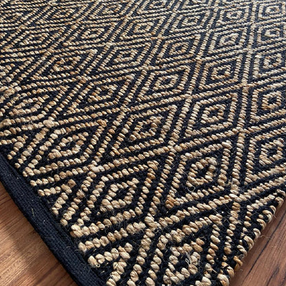 Avioni Home Eco Collection – Cotton & Jute Handwoven Diamond Pattern Carpet