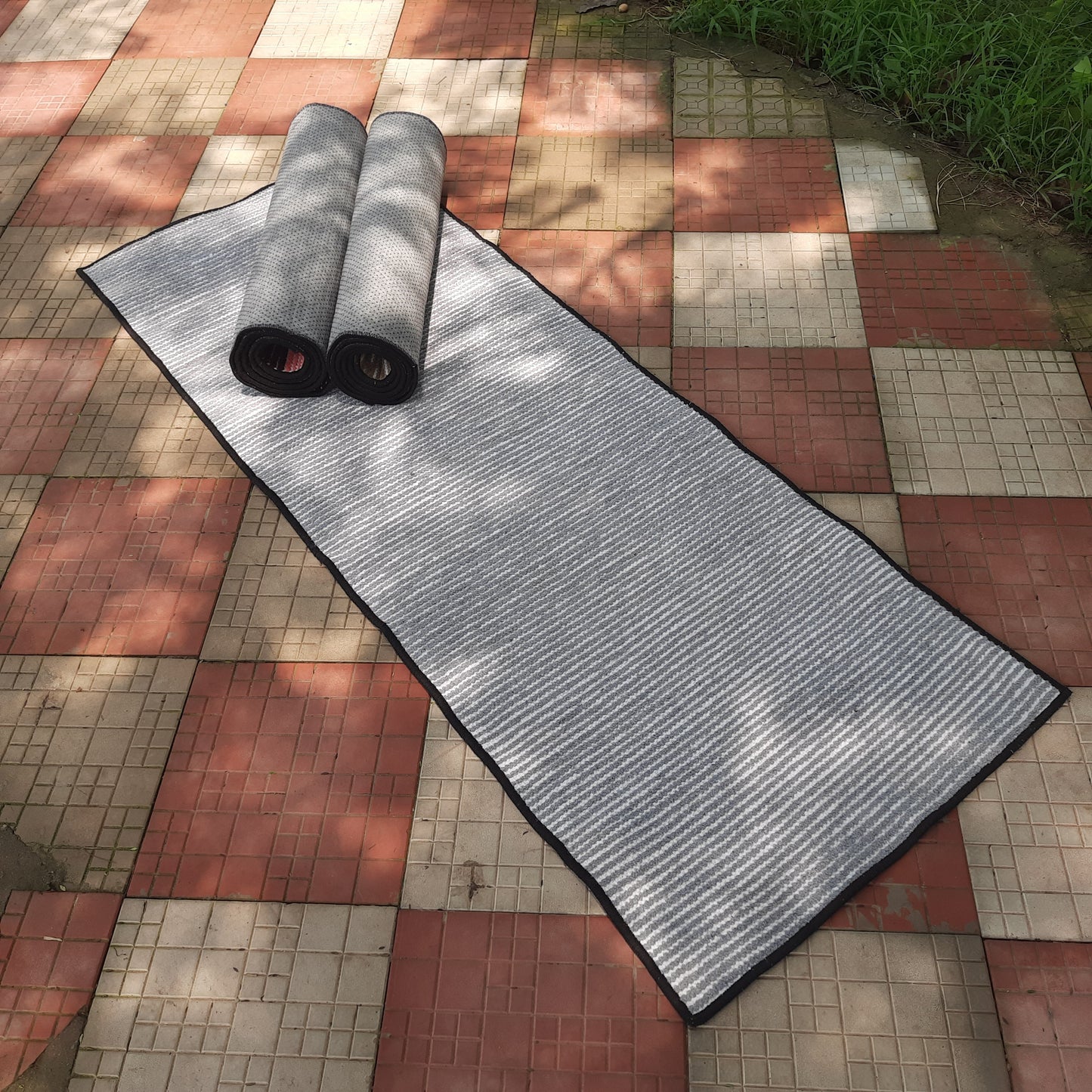 Avioni Luxury Soft Premium Chenille Stripe-Grey & White-Yoga Mat 60cm x 180cm (~2×5.5 Feet)