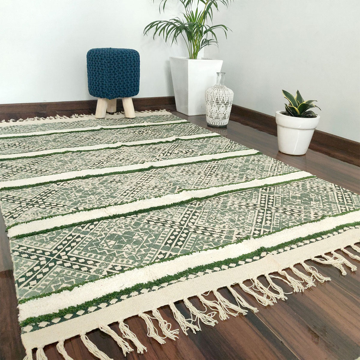 Avioni Boho Look Cotton Printed & Part Tufted Floor Rug / Durrie – Green & Cream